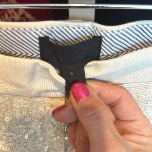 J Crew khaki with sequins 3” shorts size 0 - Picture 3 of 5